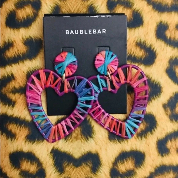 BaubleBar Regina Raffia Heart Earrings - Picture 3 of 6